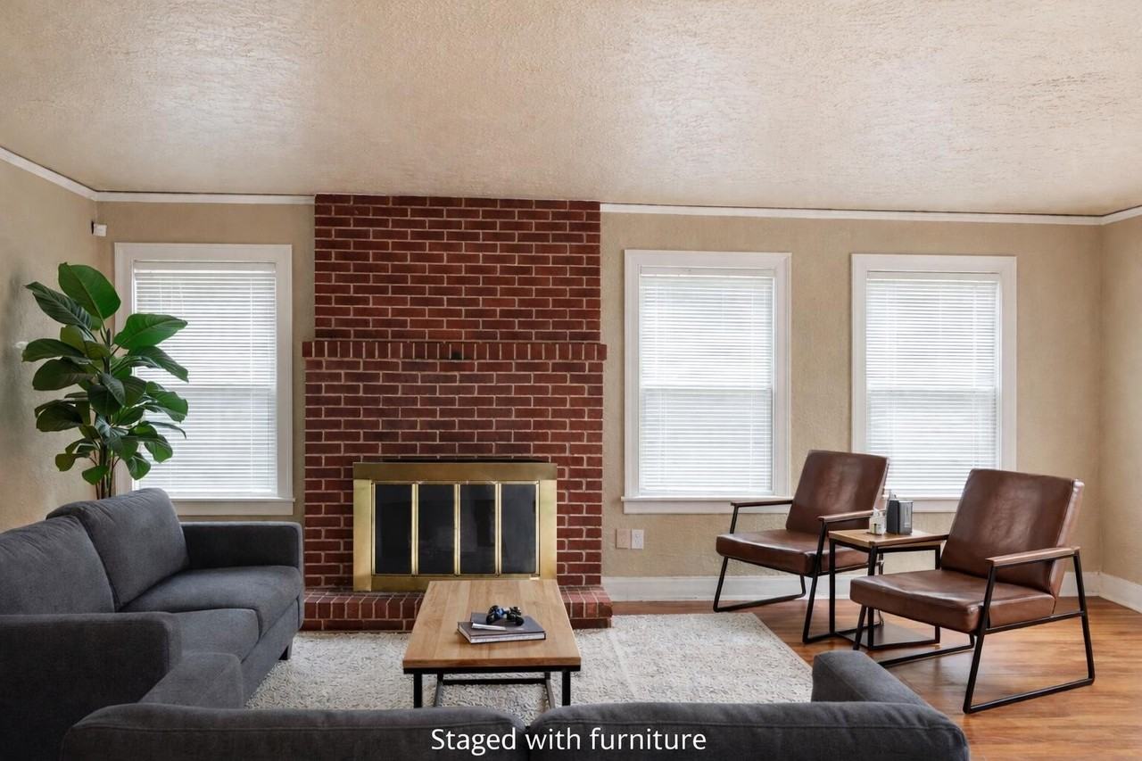 2222 17th St - Photo 5 of 16