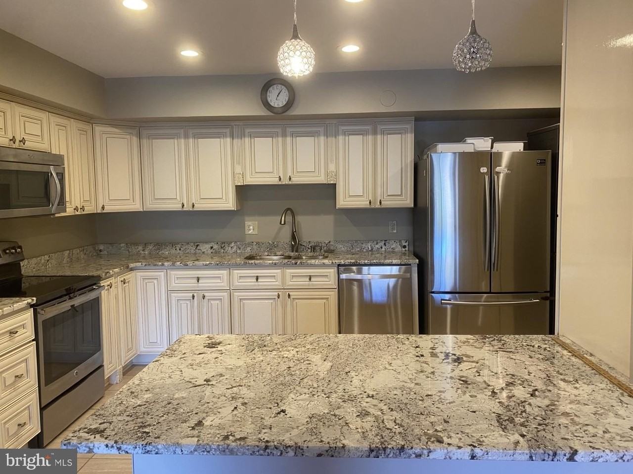 33 Stonehenge Cir - Photo 4 of 27