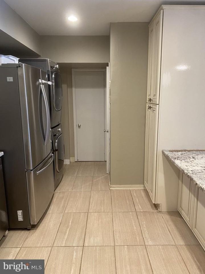 33 Stonehenge Cir - Photo 7 of 27