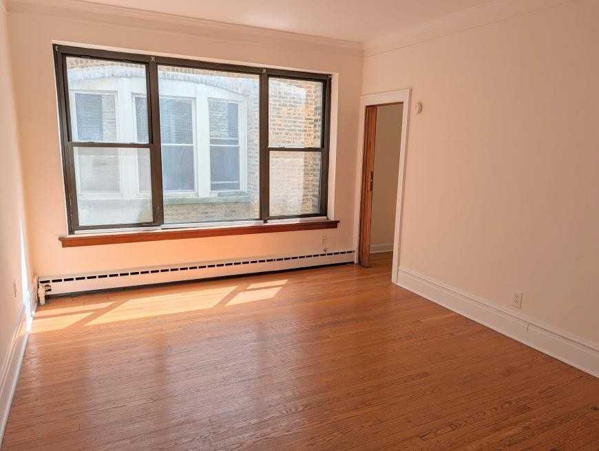 1405 W Jarvis Ave - Photo 3 of 10