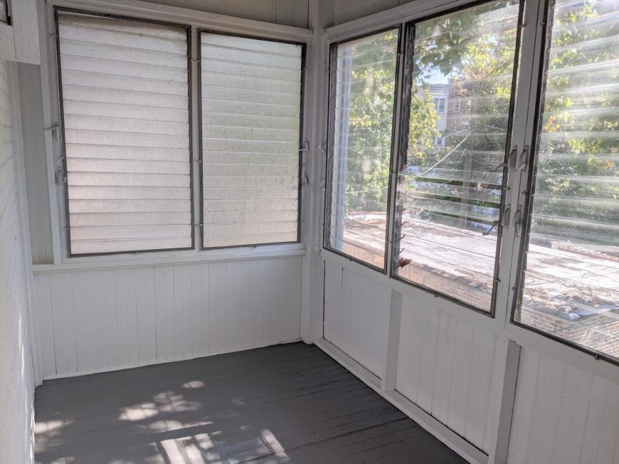 1405 W Jarvis Ave - Photo 6 of 10