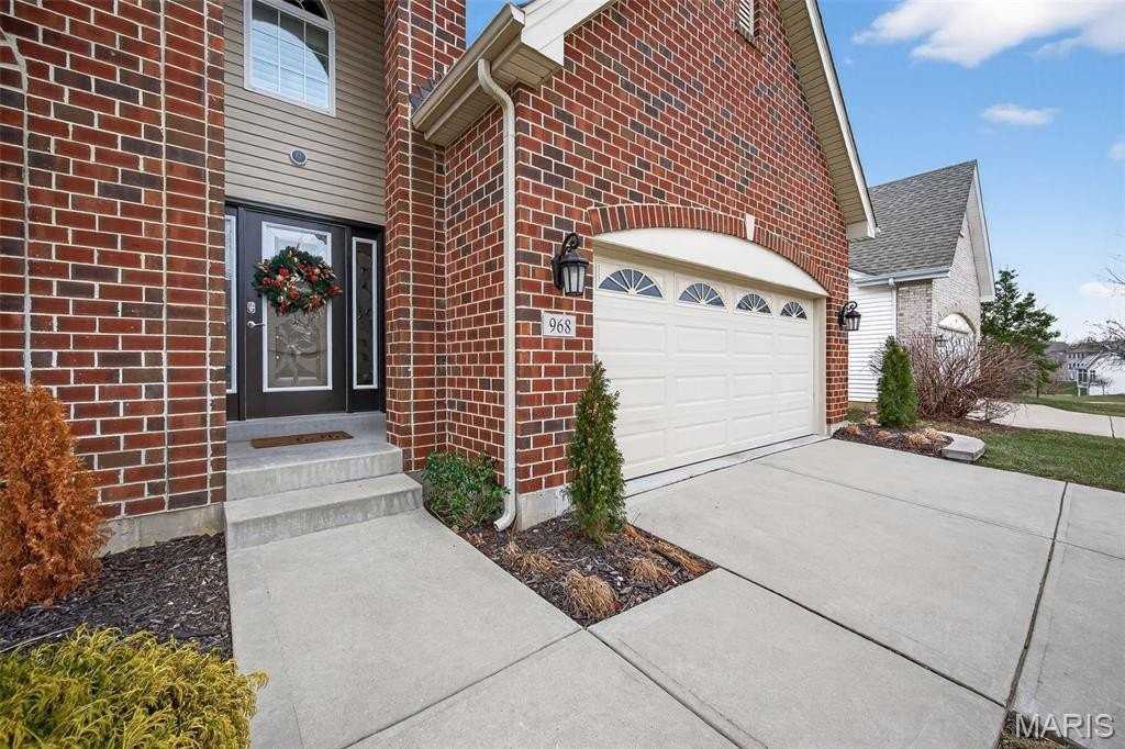 968 Ridgepointe Place Cir - Photo 2 of 41