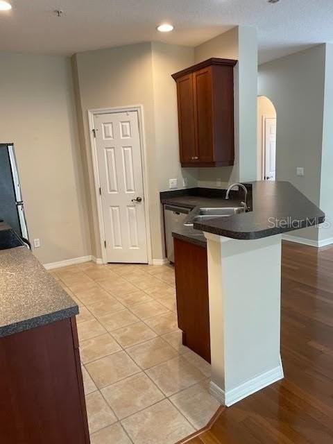596 Pinebranch Cir - Photo 4 of 16