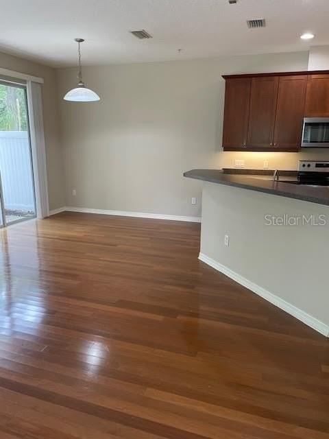 596 Pinebranch Cir - Photo 5 of 16