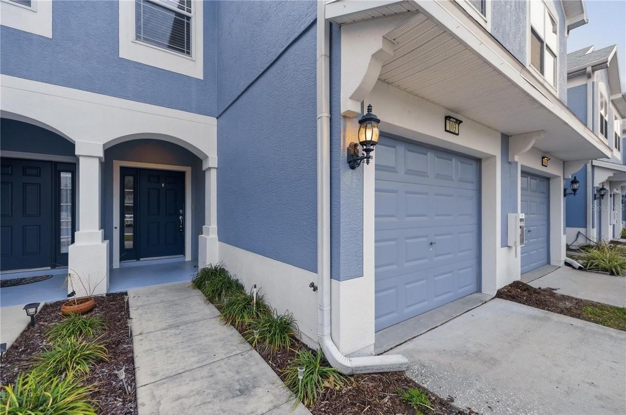 4415 Sw 52nd Cir #103 - Photo 4 of 41