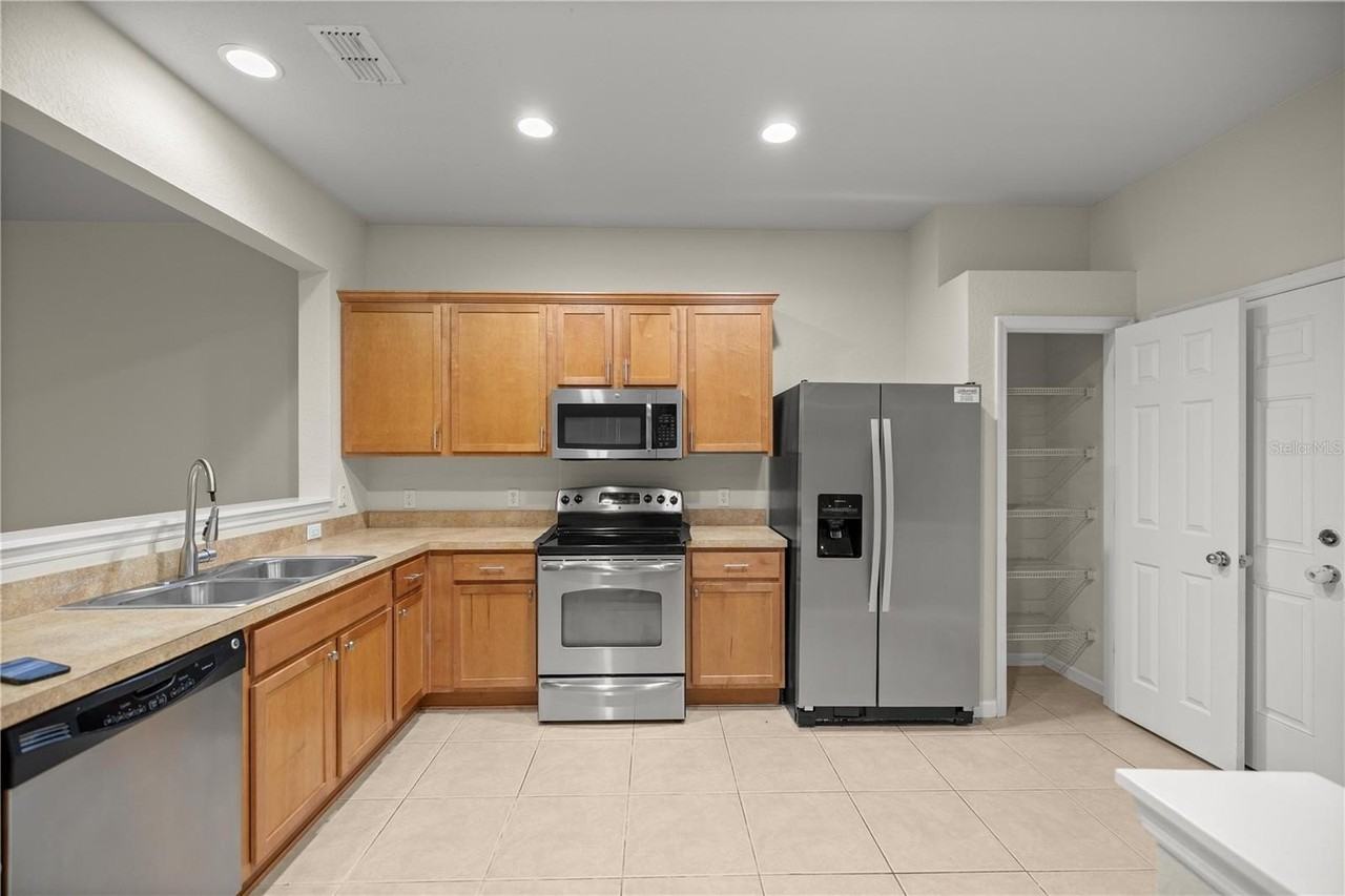 4415 Sw 52nd Cir #103 - Photo 6 of 41