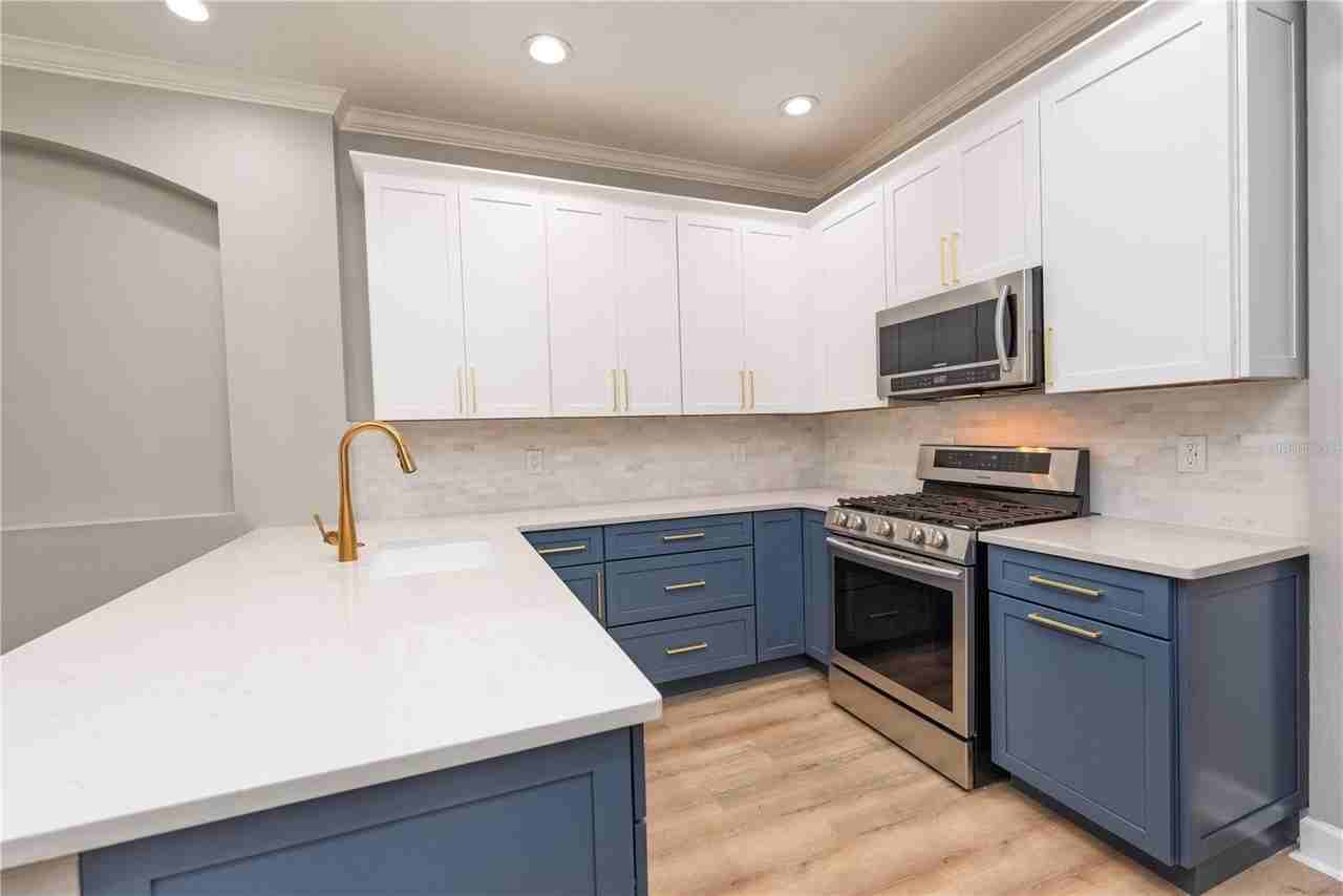 10109 Hayfield Way - Photo 7 of 40