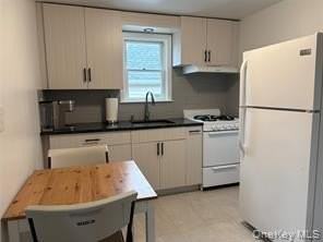 322 E Penn St - Photo 2 of 13