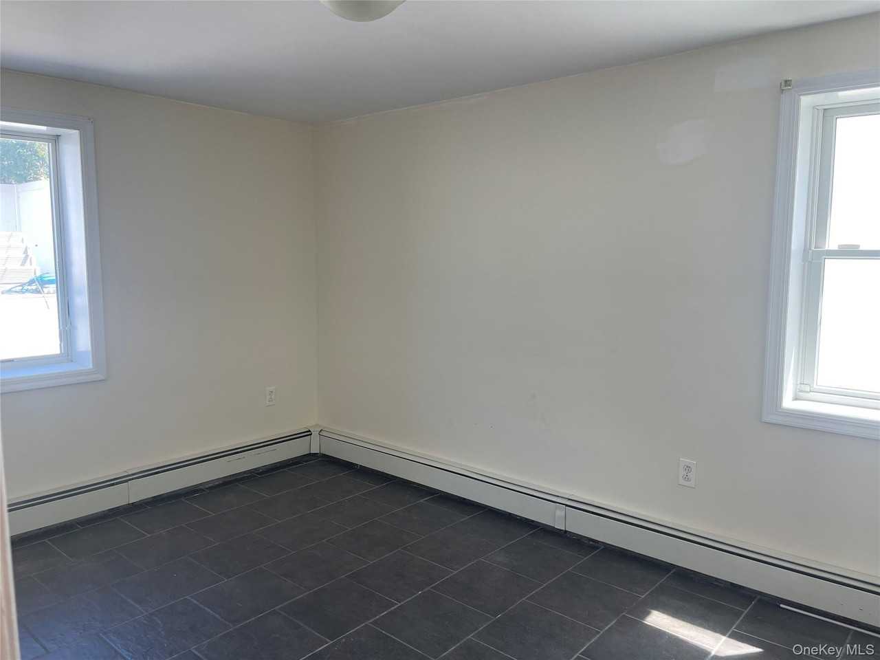 521 E Broadway - Photo 7 of 15