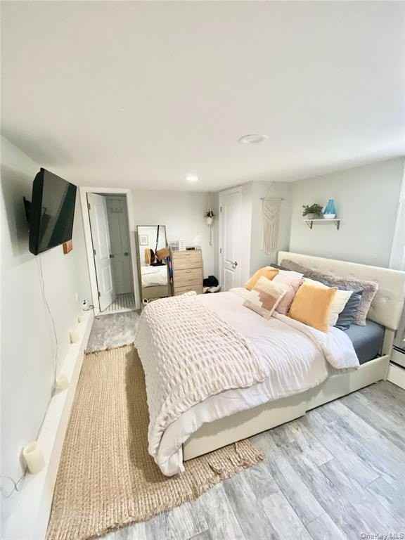 102 Troy Ave - Photo 4 of 17
