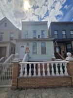 featured image of 114 Essex St