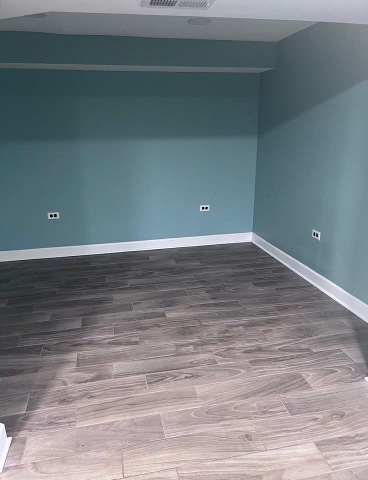 305 Northwestern Ct #B - Photo 2 of 12