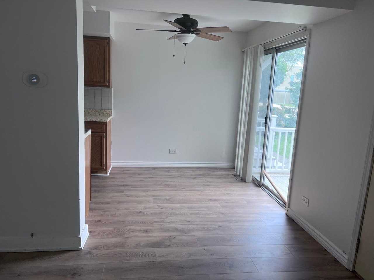 305 Northwestern Ct #B - Photo 6 of 12
