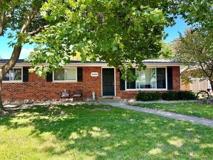 10408 Cindy Jo Ave #B - Photo 1 of 1