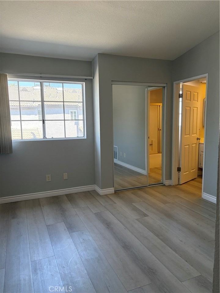8248 Inglenook Pl - Photo 4 of 12