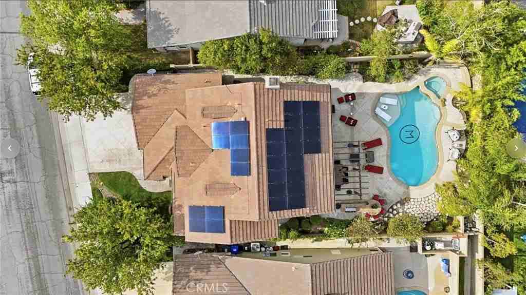 28304 Linda Vista St - Photo 4 of 38