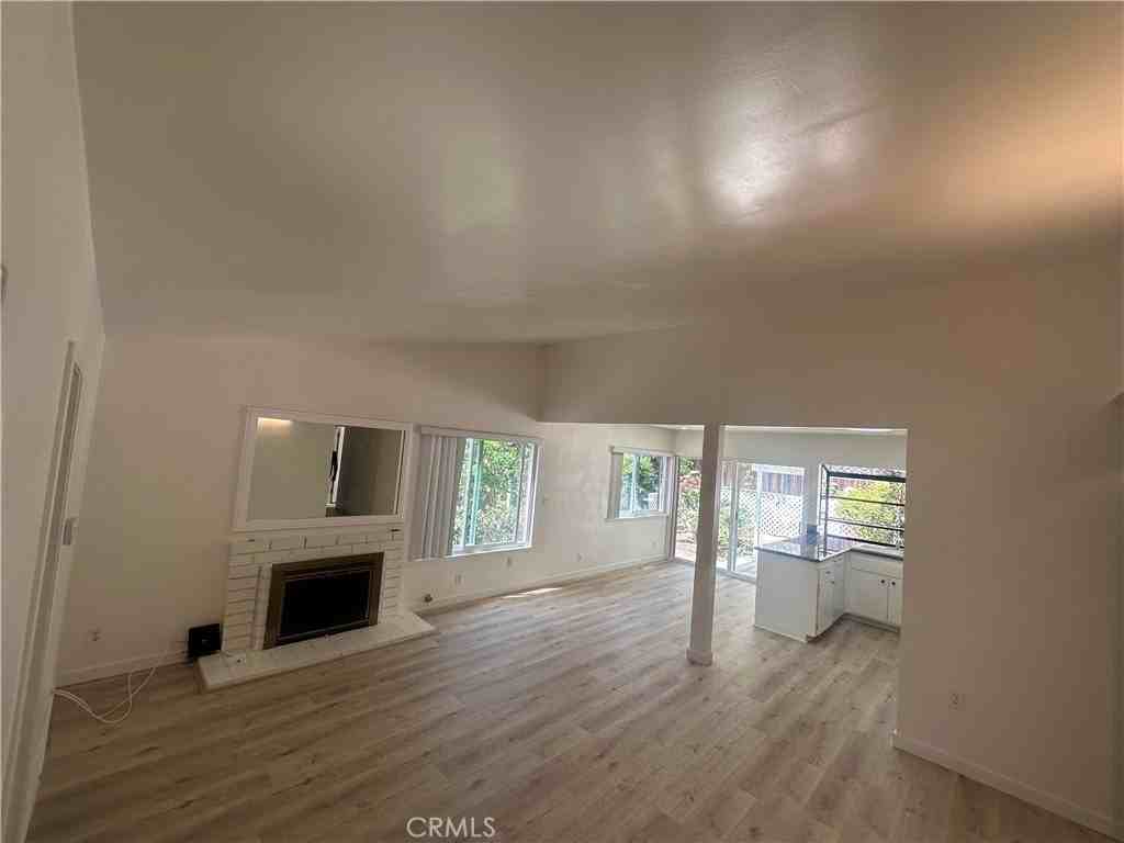 635 Flaming Star Ave - Photo 3 of 12