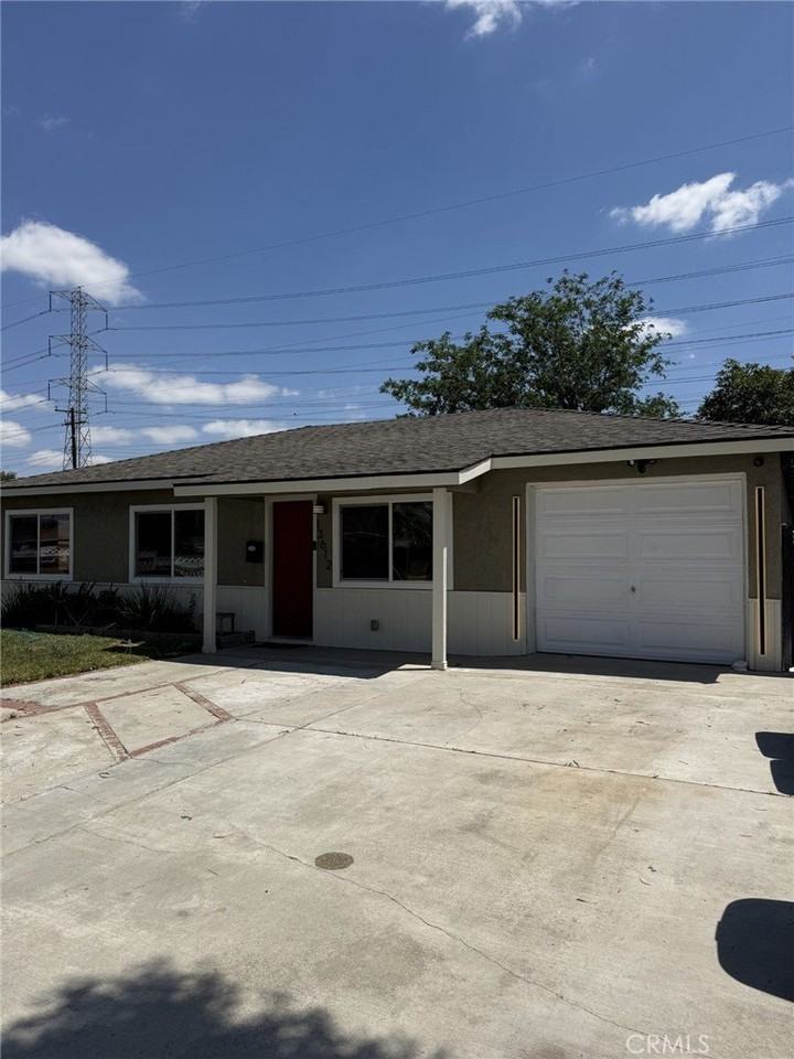 13612 Carfax Ave - Photo 3 of 14