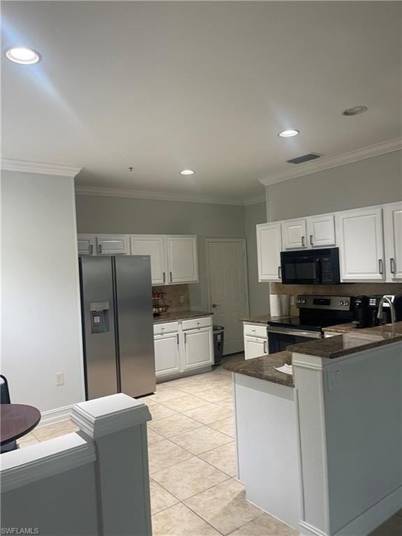 884 Hampton Cir #159 - Photo 7 of 28