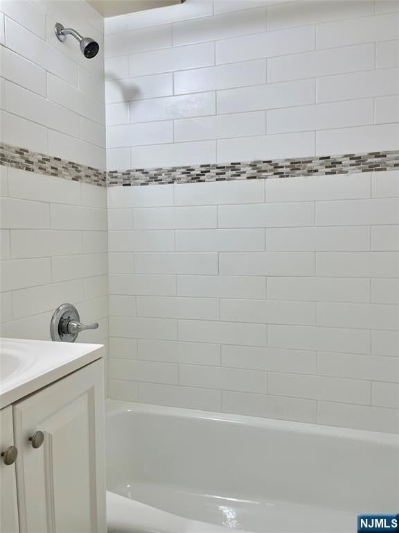 464 Gorge Rd #8C - Photo 6 of 8