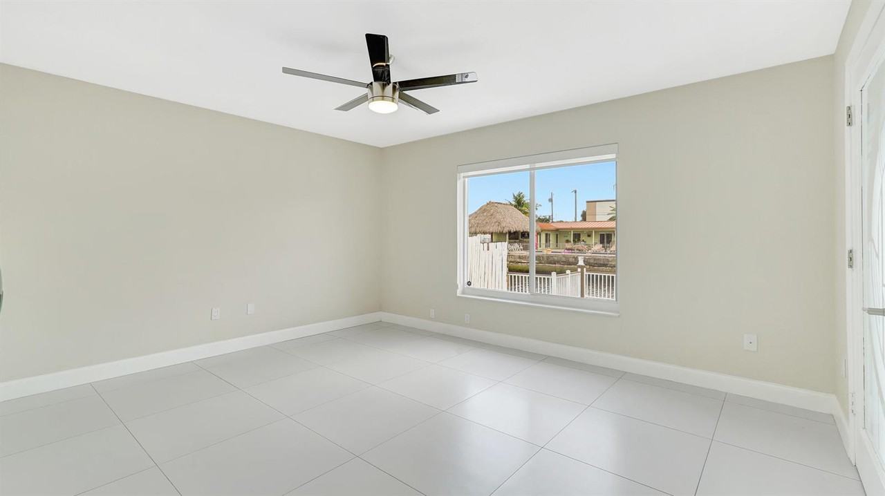 Ne 53rd Ct - Photo 4 of 8