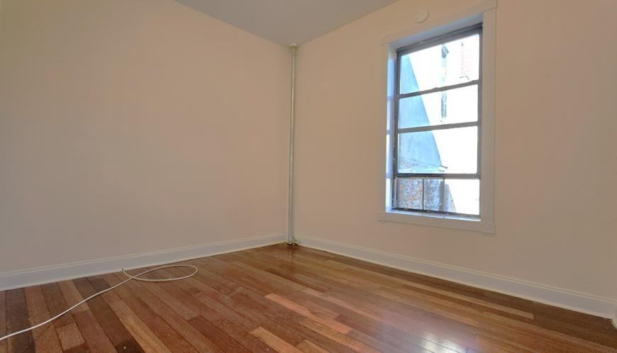255 Fort Washington Ave - Photo 7 of 10