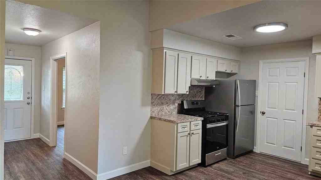 102 Cherokee Ct - Photo 5 of 18