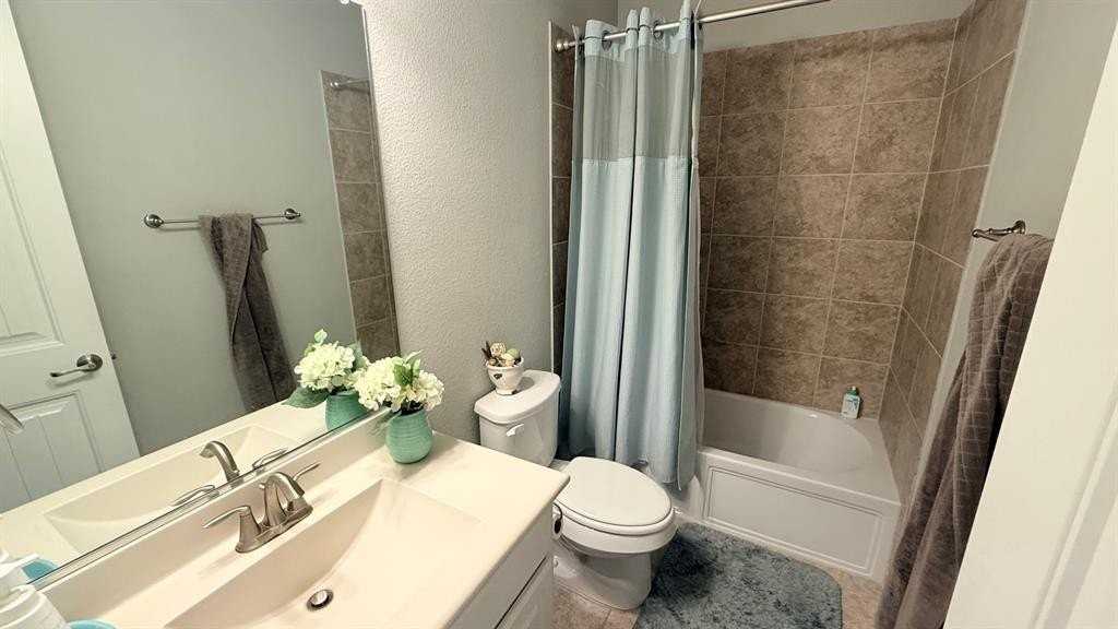337 Prairie Ridge Ln - Photo 4 of 28