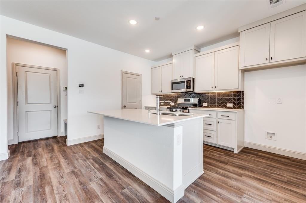 15866 Yellow Elder Rd - Photo 6 of 25