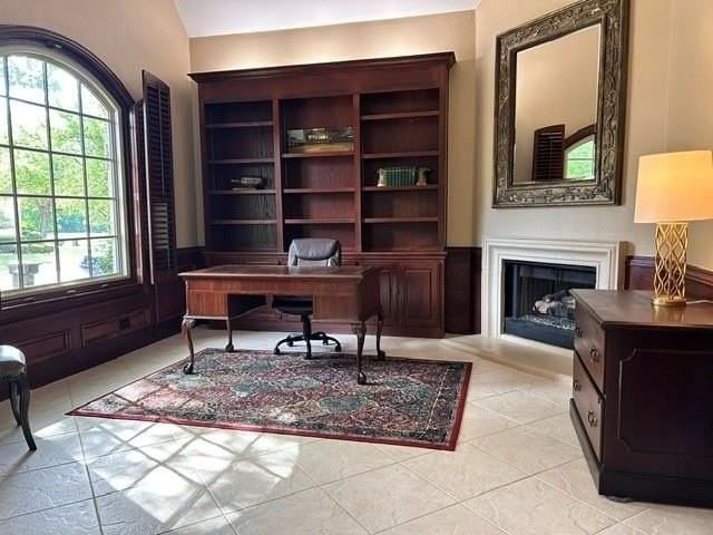2045 Mason Dr - Photo 2 of 25
