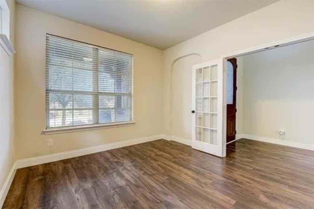 613 Cypress Hill Dr - Photo 4 of 21