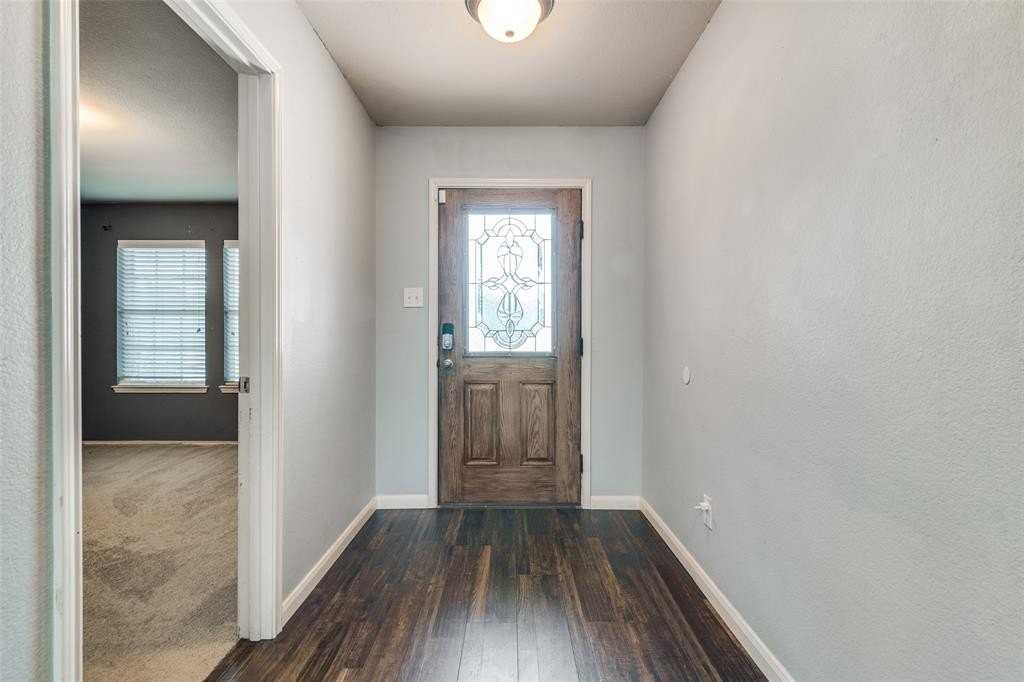 707 Windflower Dr - Photo 2 of 12