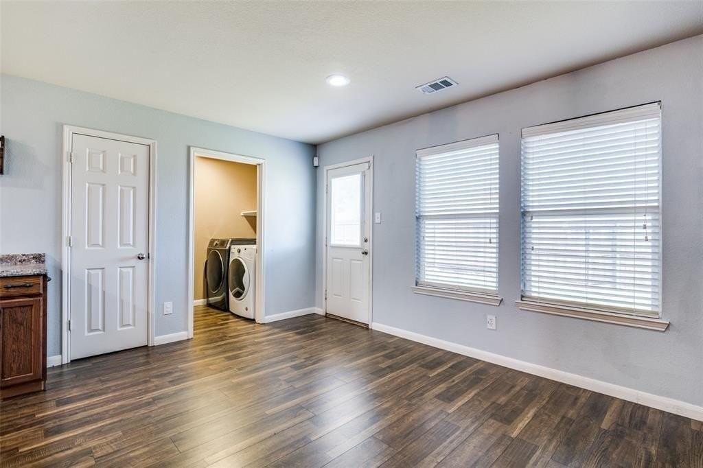 707 Windflower Dr - Photo 6 of 12