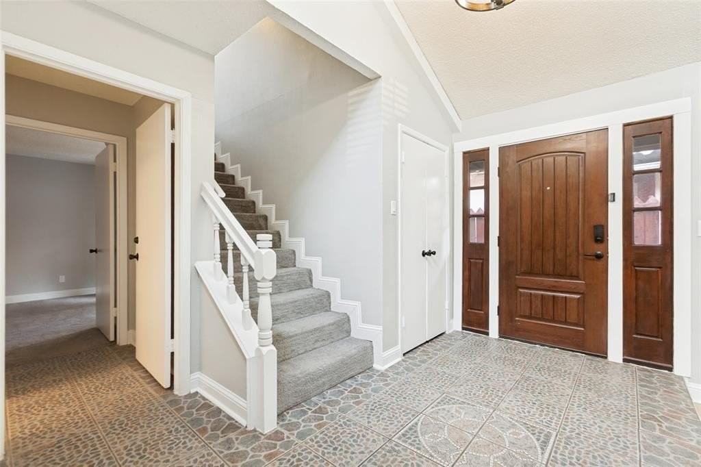 14372 Haymeadow Cir - Photo 6 of 27