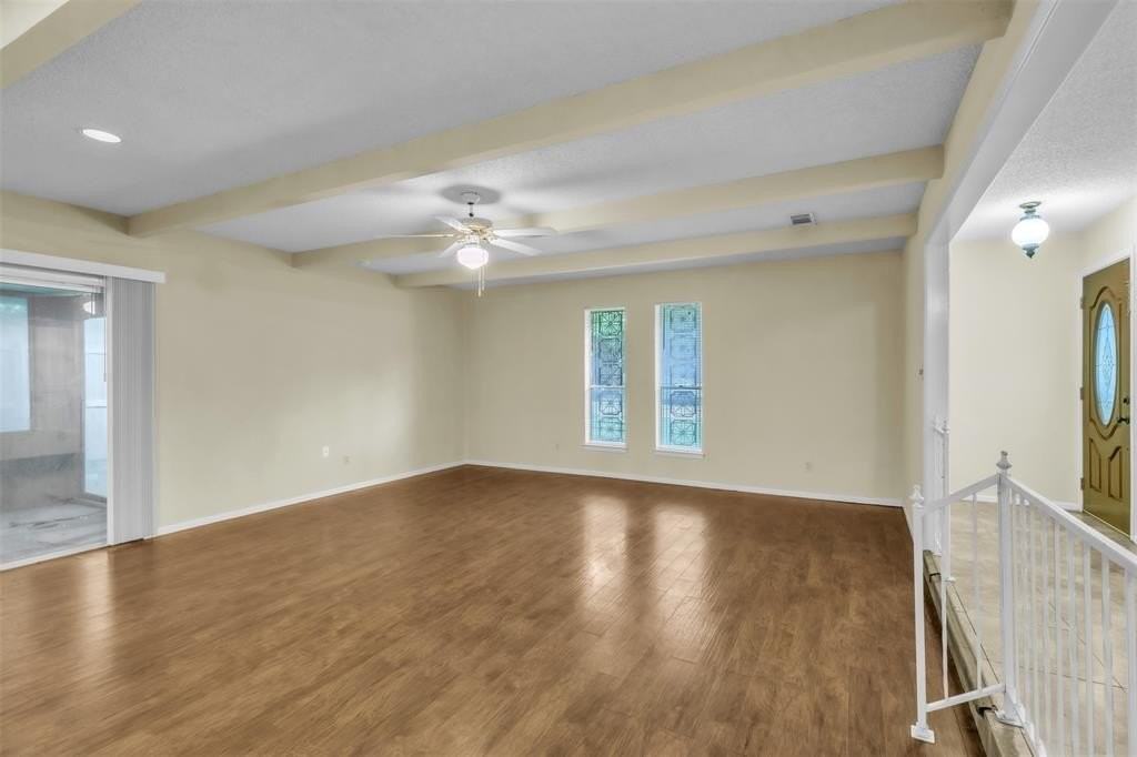 4908 Inverness Ave - Photo 6 of 23