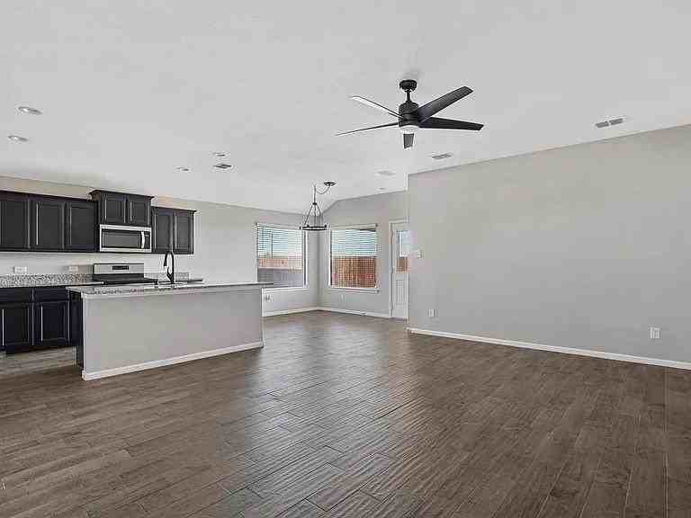9805 Summerton Dr - Photo 2 of 14