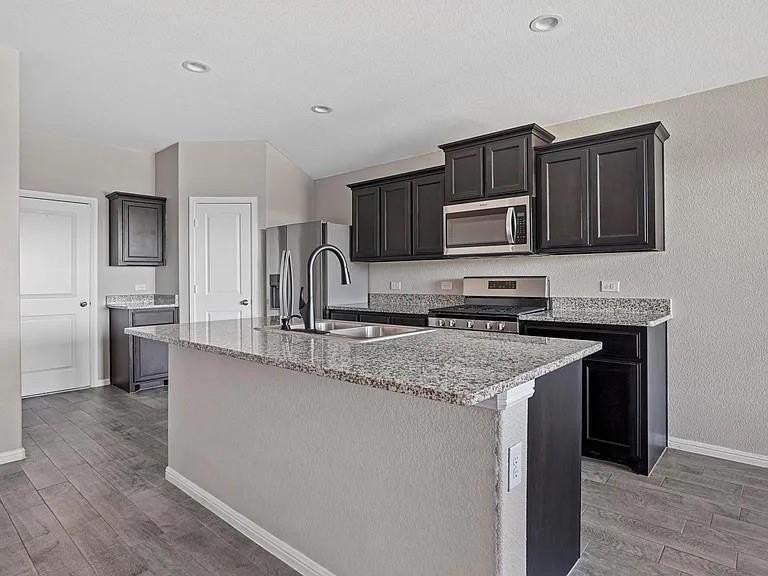 9805 Summerton Dr - Photo 4 of 14