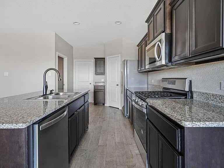 9805 Summerton Dr - Photo 5 of 14