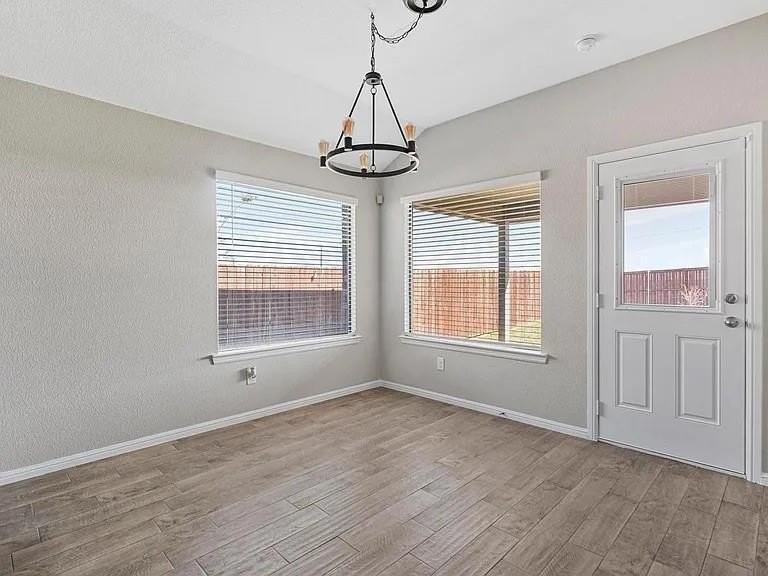 9805 Summerton Dr - Photo 6 of 14