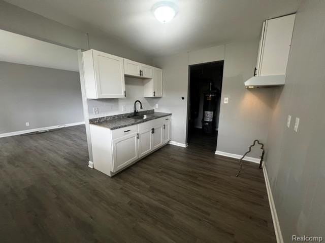 1774 Council Ave - Photo 3 of 11