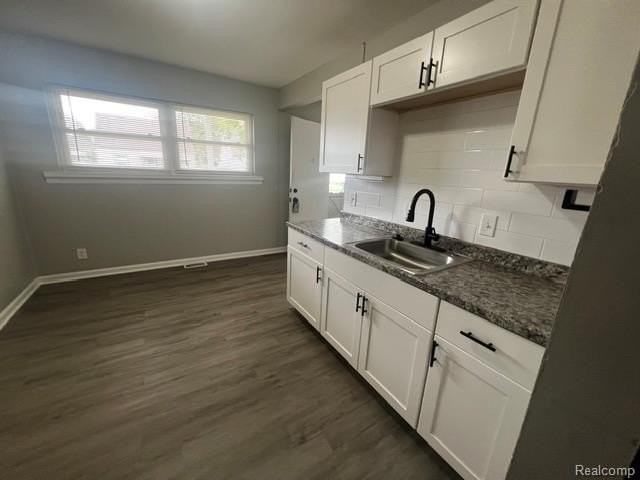 1774 Council Ave - Photo 4 of 11