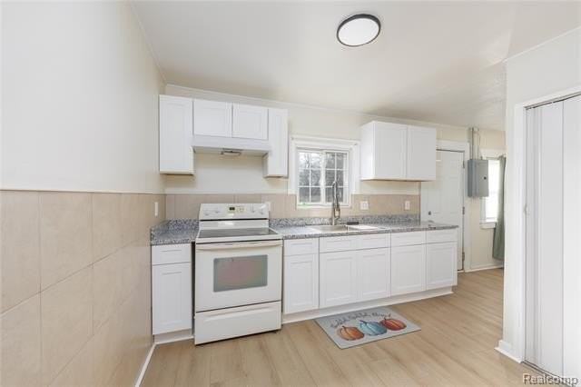 107 W Hayes Ave - Photo 5 of 13