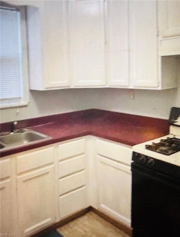 1262 W 40th St - Photo 5 of 7