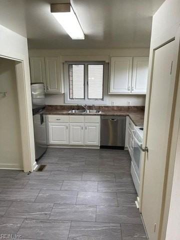 5627 Parish Ln - Photo 2 of 14