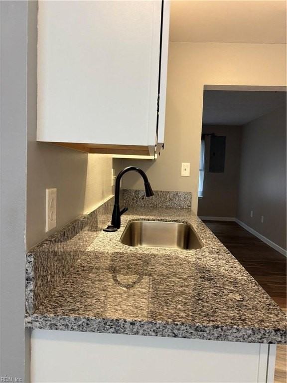 3910 Inverness Rd - Photo 3 of 24