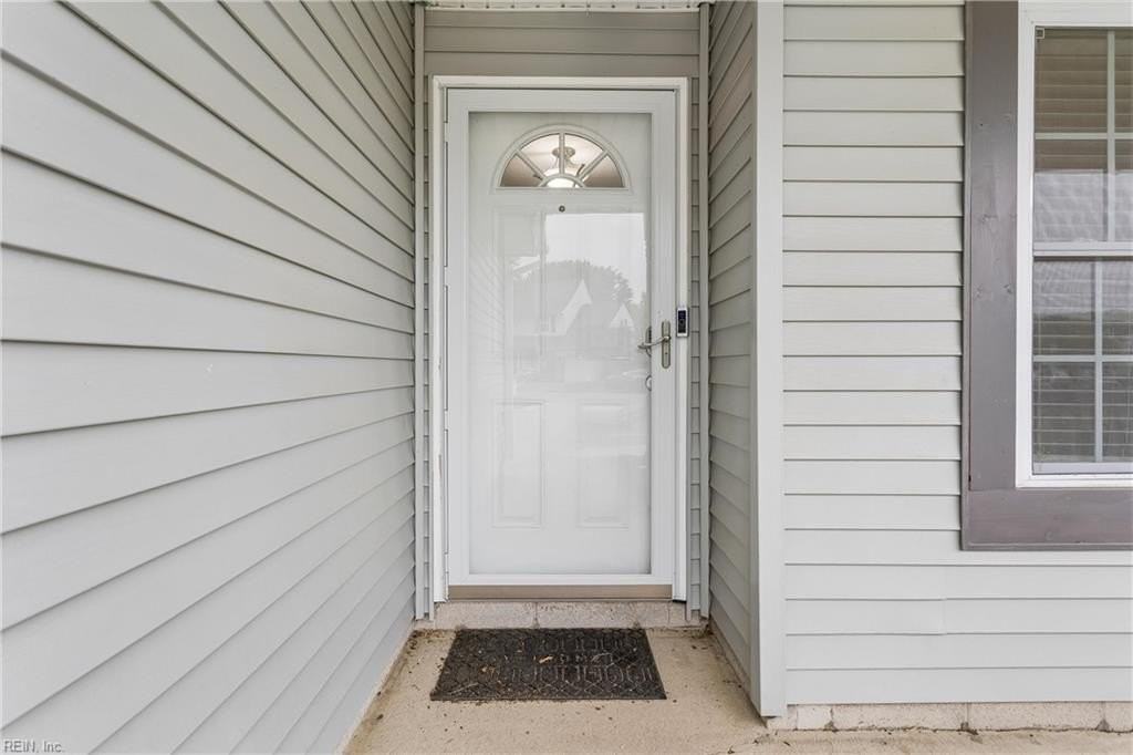 1828 Blairmore Arch - Photo 2 of 45