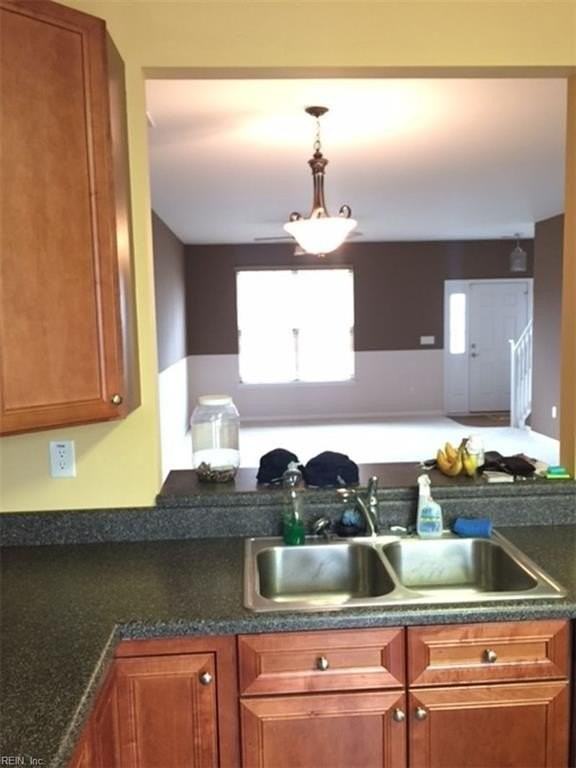 5328 Tamworth Pl - Photo 6 of 17