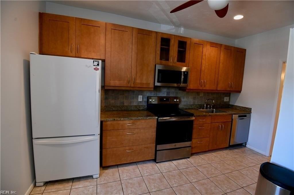 1009 Colonial Ave #3 - Photo 6 of 20