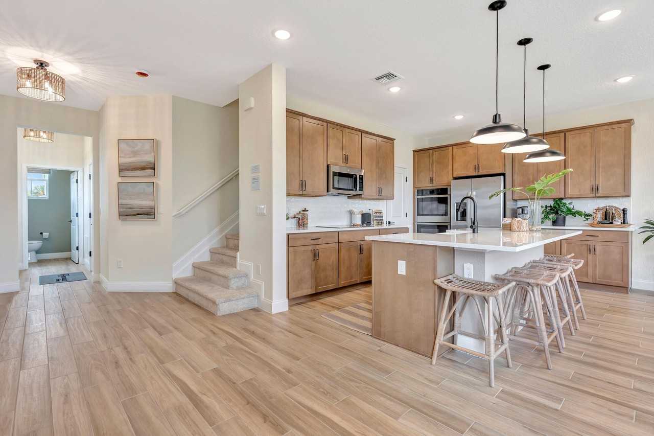 181 Se Birch Ter - Photo 2 of 31