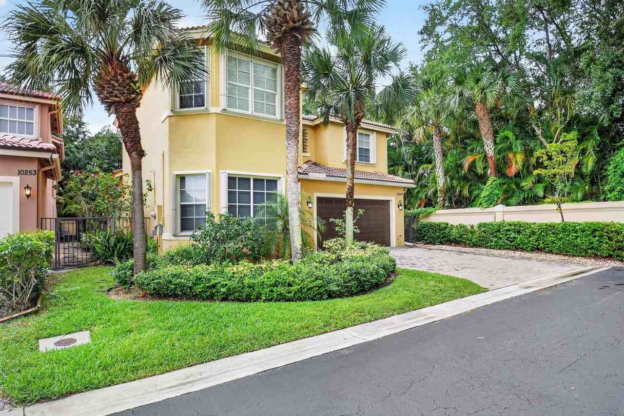 10247 Isle Wynd Ct - Photo 2 of 50